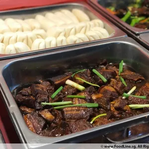 扣肉馒头 Braise Pork w/ Bun