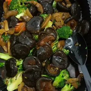 香菇兰花 Broccoli w/ Mushroom