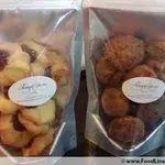 1x Assorted Cookies - Packet (120 Grams) @$4.5 (Flavours: Choc Chips and Walnuts)