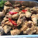Salted Egg Chicken • 咸蛋鸡(Chef's Recommended)