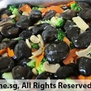 Broccoli w/ Mushroom • 双菇兰花(Chef's Recommended)