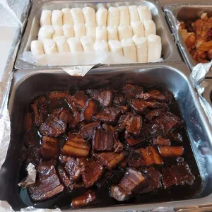 扣肉馒头 Braise Pork w/ Bun