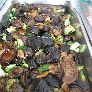 香菇小白 Siow Peh w/ Mushroom