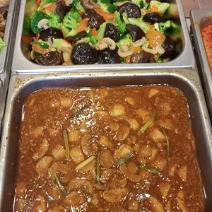Broccoli w/ Mushroom • 双菇兰花(Chef's Recommended)