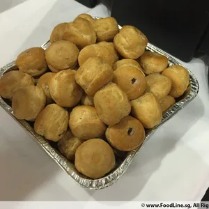 Mini Chocolate Profiteroles