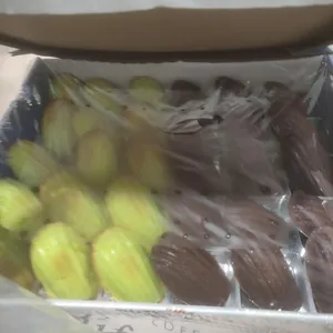Chocolate & Pandan Madeleines (30pcs/platter)