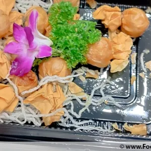 Golden Seafood Pocket with Oriental Dip