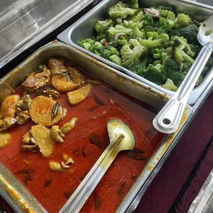 Signature Curry Chicken