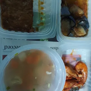 Lunch/Dinner Tingkat (10 Days, 3 Dishes + Soup OR 4 Dishes)