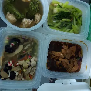 Lunch/Dinner Tingkat (10 Days, 3 Dishes + Soup OR 4 Dishes)