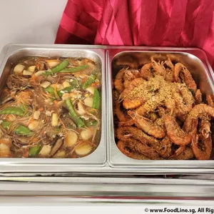 Oatmeal honey prawn 麦片蜜汁虾