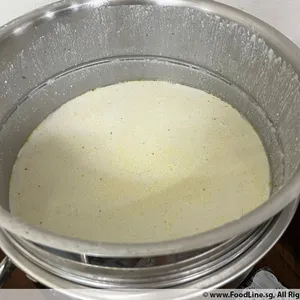 Cream of Mushroom Soup w Garlic Bread