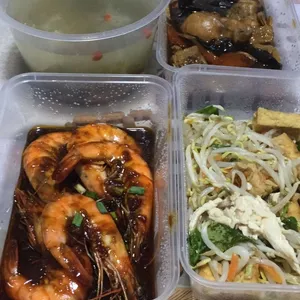 Traditional Tingkat Series - Lunch/Dinner Tingkat (20 Days, 3 Dishes + 1 Soup OR 4 Dishes)