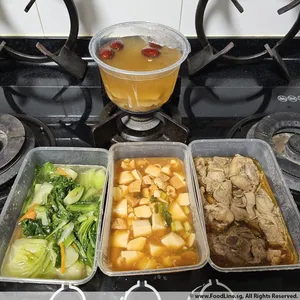 Jessie Catering Tingkat Meal - 3 dishes + 1 soup/ 4 dishes (20 days)
