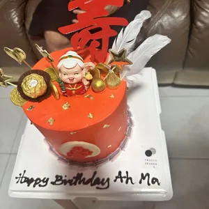 Longevity Cake (Size: 6" Tall (10 TO 15 PAX)) (Flavour: Strawberry Shortcake)