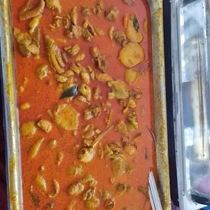 Signature Curry Chicken
