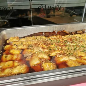 Cantonese Style Steamed Fish Fillet with Garlic & Ginger 粵式蒜香清蒸鱼片