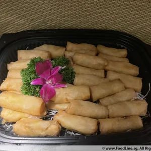 Vegetables Spring Roll with Sweet Sauce