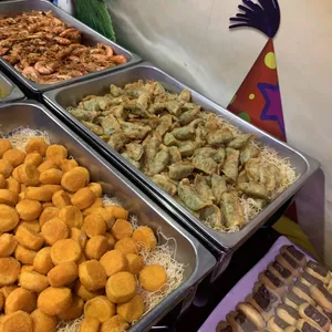 Honey Prawn Dumpling with Mayo Dip