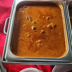 Signature red curry chicken with baby potatoes 招牌咖喱鸡