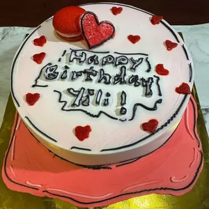 Sweet Heart (Size: Size: 7 inch) (Flavour: Strawberry) (Eggless: No) (Big Candles: 3) (Small Candles: 8) (Message on Cake (Short & Sweet): Yes (do write the message in the ordering form, under comments box)) (Message on Complimentary Gift Card: Yes (do write the message in the ordering form, under comments box))