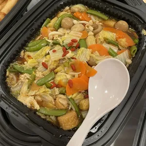 Braised Egg Beancurd and Vegetables in Silky Egg Gravy