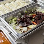 Yeh’s homemade bun with stewed meat 夜招牌扣肉包