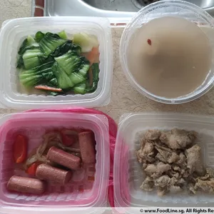 Lunch Tingkat (20 Day, 3 Dishes + Soup OR 4 Dishes)