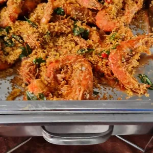 Oatmeal Honey Prawns 麦片虾