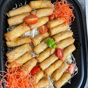 Vegetarian Spring Roll 素⻝春卷 (12 Pieces)