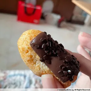 Mini Chocolate Eclair
