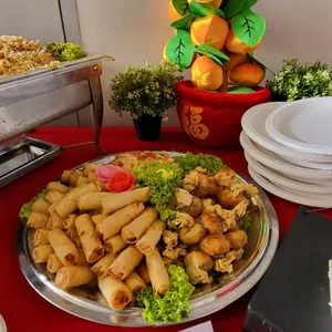 Triple Prosperity Mixed Platter (Fried Money Bag, Spring Roll, Thai Style Gui Fei Slice)