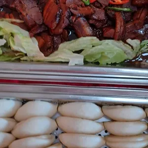 Signature Stewed Pork Belly With Steamed Bun 扣肉包