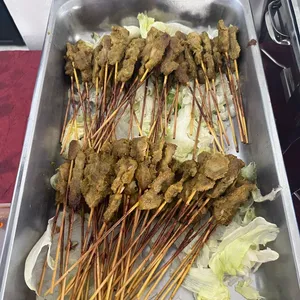 Chicken Satay w Peanut Sauce
