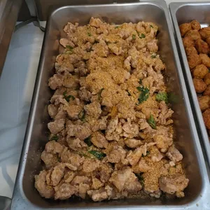 麦片鸡丁 Chicken w/ Cereal