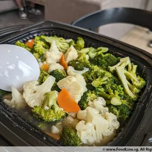 Stir Fry Cauliflower and Broccoli (Veg)