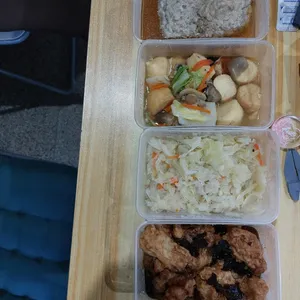 Jessie Catering Tingkat Meal - 3 dishes + 1 soup/ 4 dishes (5 days)
