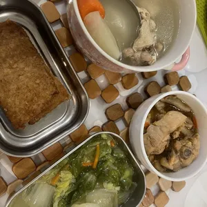 Jessie Catering Tingkat Meal - 3 dishes + 1 soup/ 4 dishes (5 days)