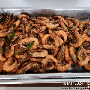 Signature buttered prawns 招牌牛油虾
