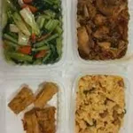 Lunch Tingkat (20 Day, 3 Dishes + Soup OR 4 Dishes)