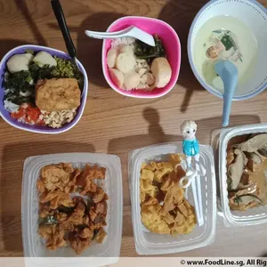 Lunch Tingkat (20 Day, 3 Dishes + Soup OR 4 Dishes)