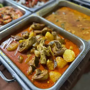 Signature Curry Chicken