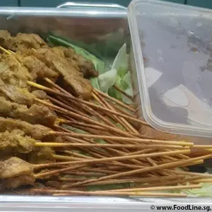 Chicken Satay w Peanut Sauce