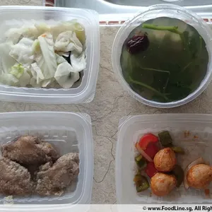 Lunch Tingkat (20 Day, 3 Dishes + Soup OR 4 Dishes)