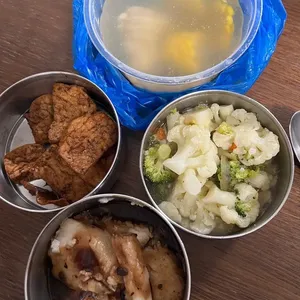 Dinner Tingkat (20 Days, 3 Dishes + Soup OR 4 Dishes)