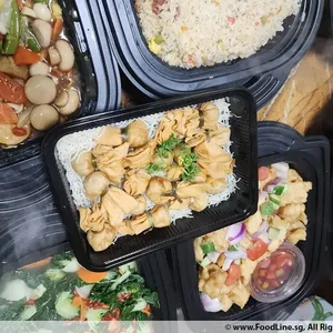 Golden Seafood Pocket with Oriental Dip