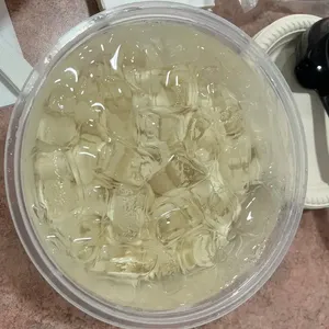 Chilled Almond Jelly w/ Longan 杏仁龙眼豆腐(冷)