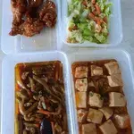 Traditional Tingkat Series - Lunch/Dinner Tingkat (20 Days, 3 Dishes + 1 Soup OR 4 Dishes)