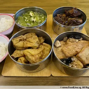 Dinner Tingkat (20 Days, 3 Dishes + Soup OR 4 Dishes)