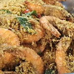Oatmeal honey prawn 麦片蜜汁虾